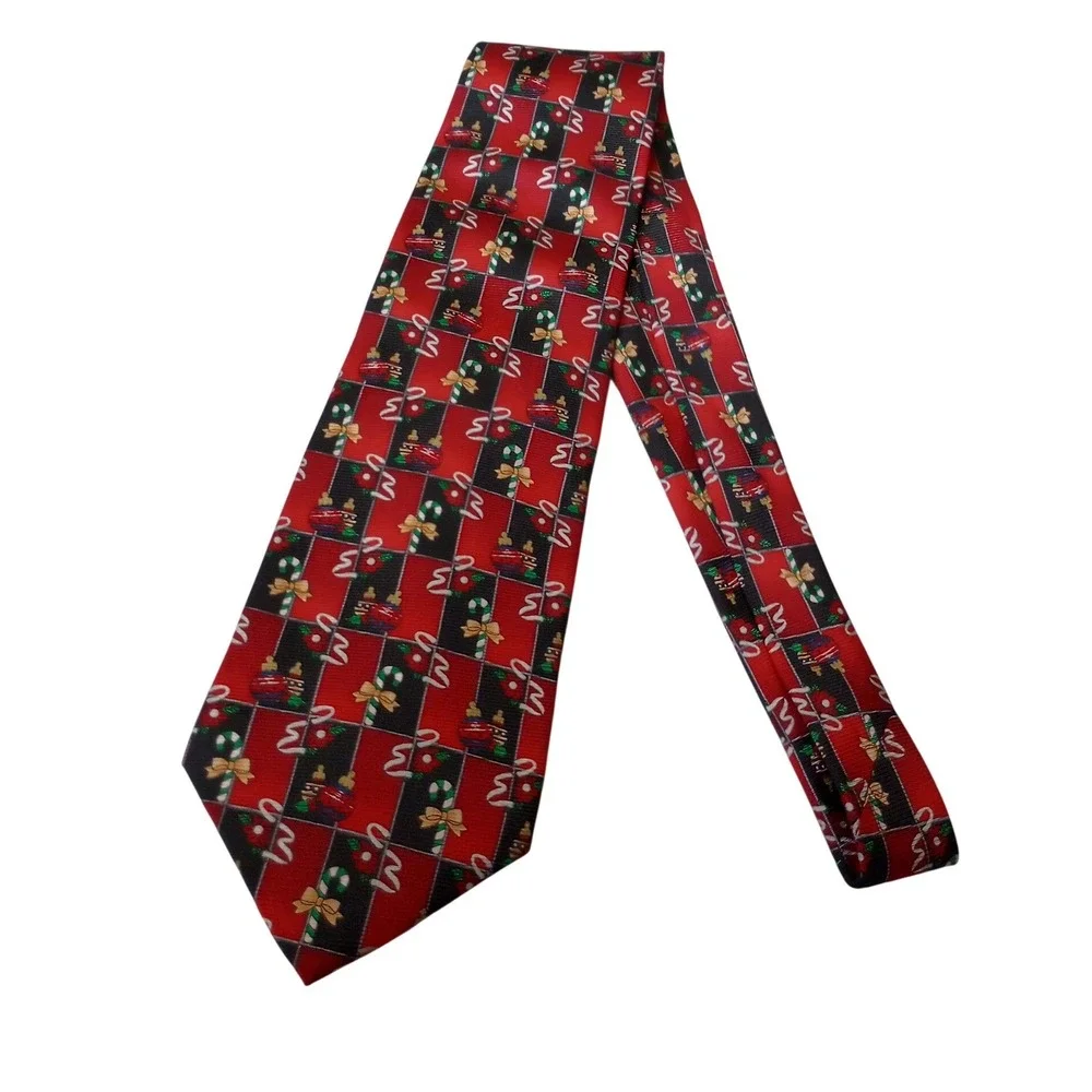 Seasonal Style BY MMG Mens Christmas Silk Tie Red Black Candy Cane Ornament